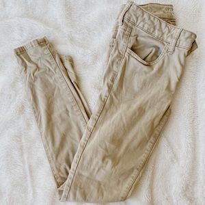 American Eagle Khaki Jeggings